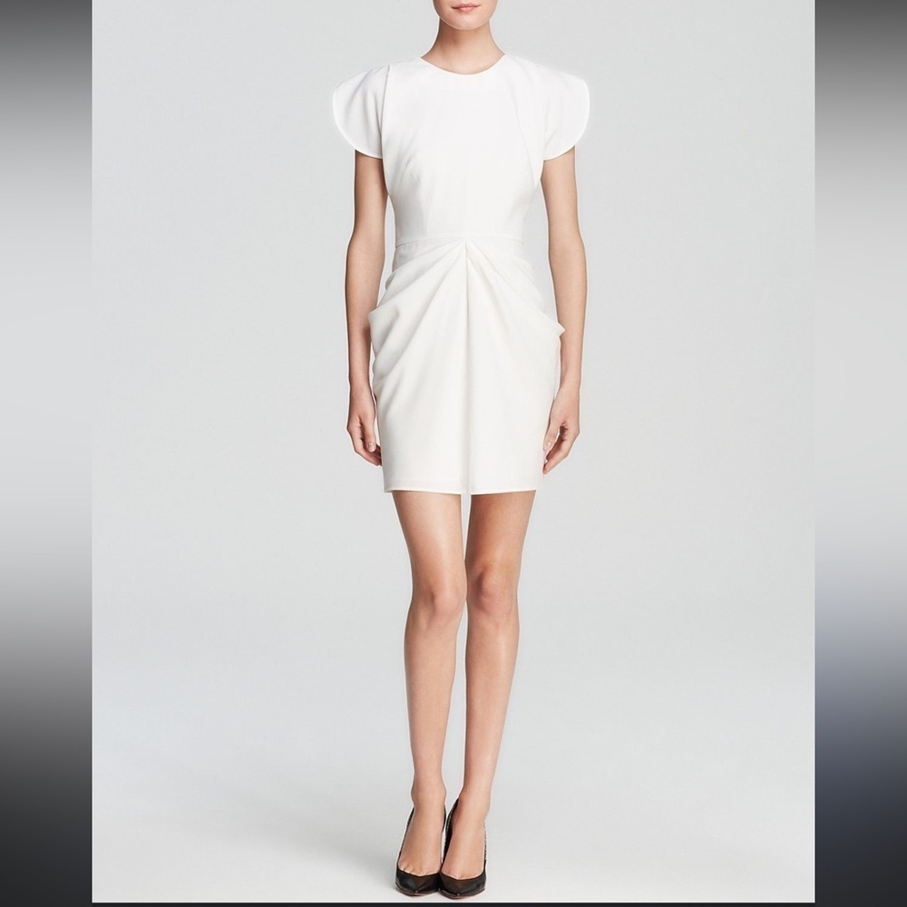 GUESS Los Angeles off White Cap Sleeve Pleated Front Mini Dress Size 6